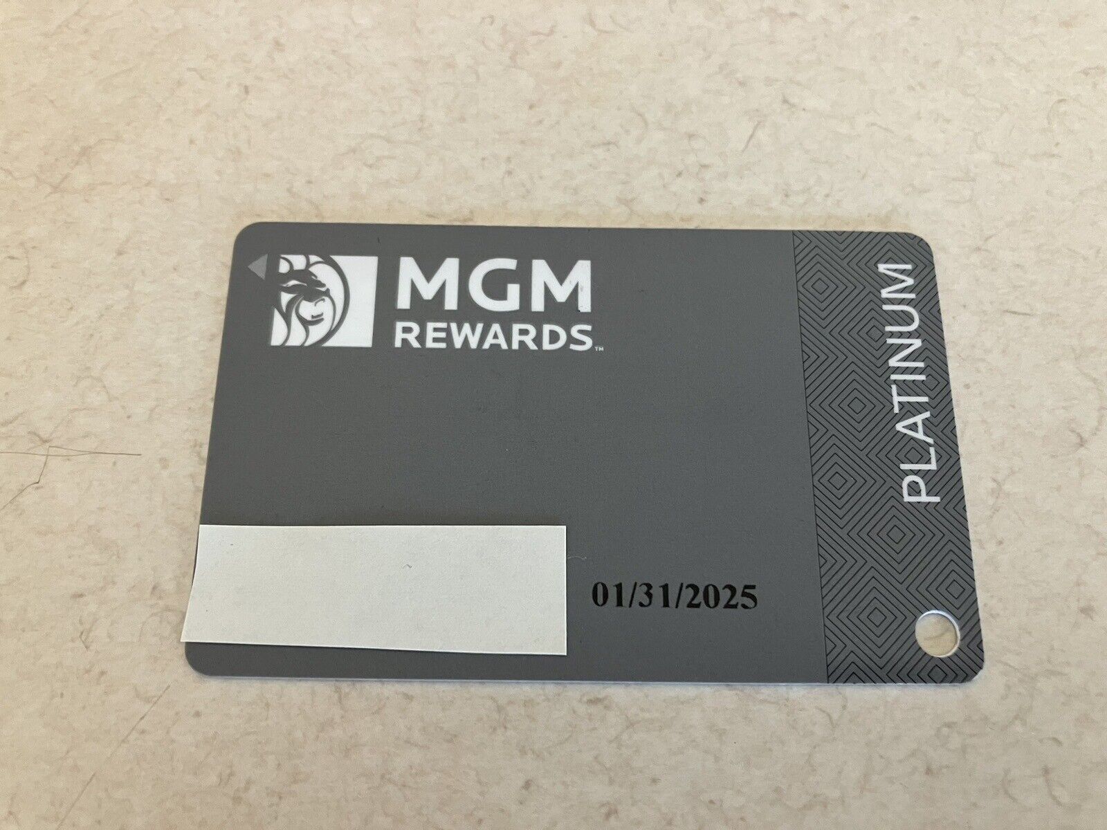 MLIFE MGM REWARDS PLATINUM SLOT PLAYERS CARD FEMALE NAME 2025 EXPIRATION