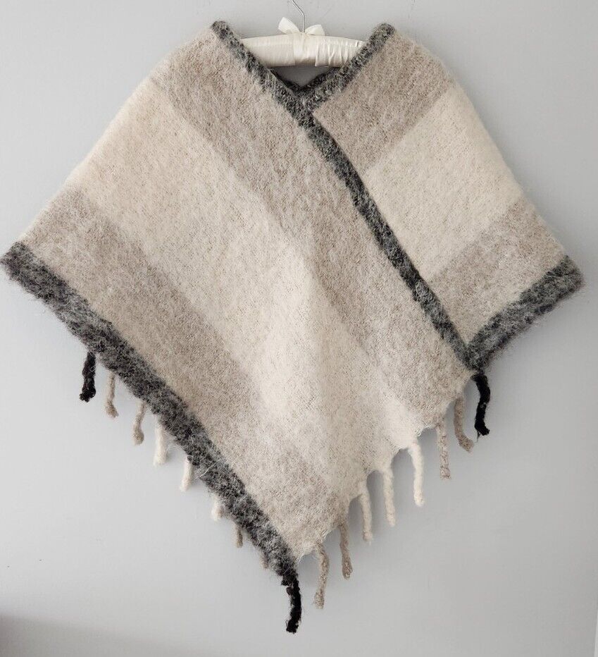 Lena Rewell Vtg 60\'s Design Wool Fringe Shawl Poncho Ivory/Gray Made In Finland 