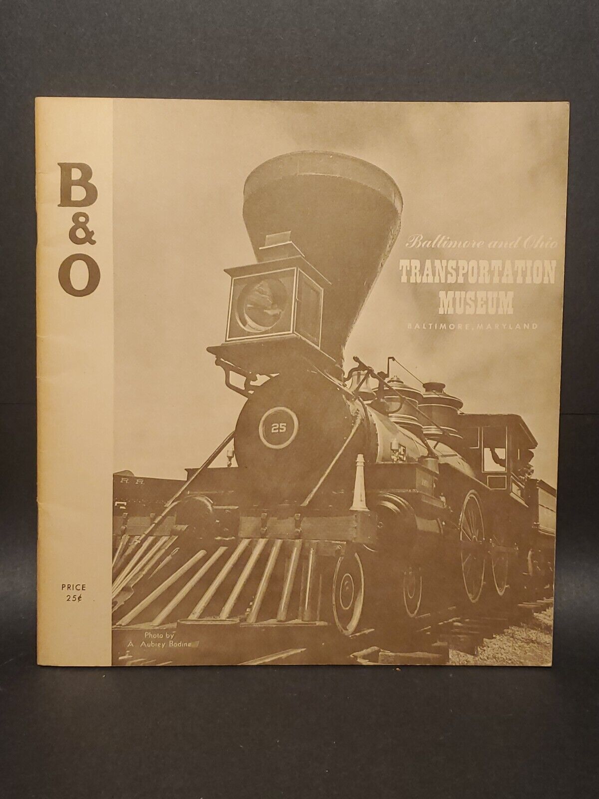  1960\'s BALTIMORE & OHIO GO B&O TRANSPORTATION MUSEUM BOOKLET