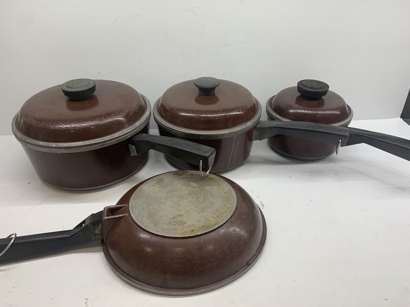 Vitg Sears 7 piece Set of Cast Aluminium Brown pans & Pots with Lids & Fry Pan