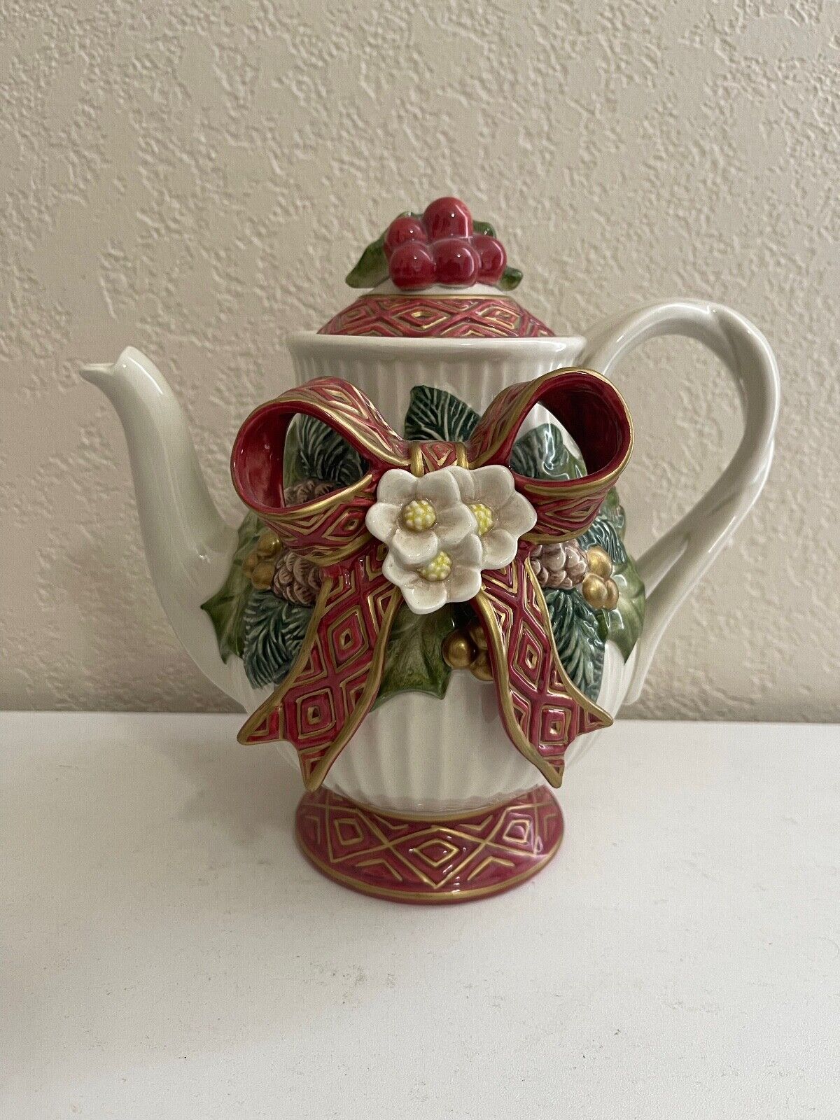 Fitz and Floyd Christmas Rose Pattern Ceramic Teapot 30 Ounce