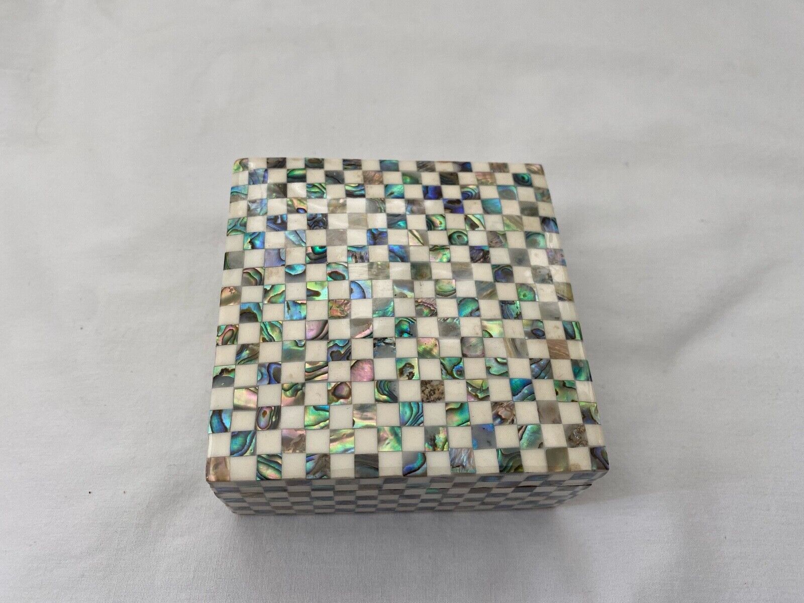 Egyptian Inlaid Mother of Pearl Paua Handmade Square Jewelry Box 3.75\