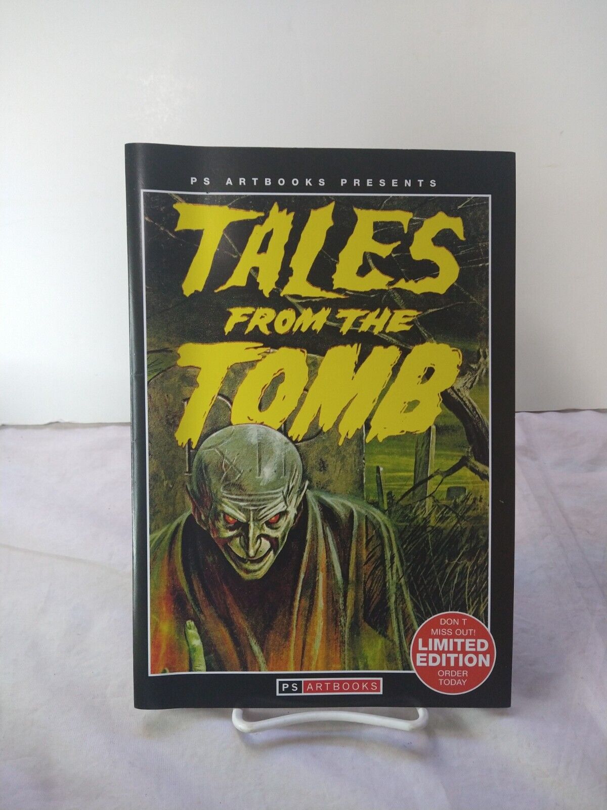 PS Artbooks Tales From the Tomb Paperback L.B. Cole Frank Springer