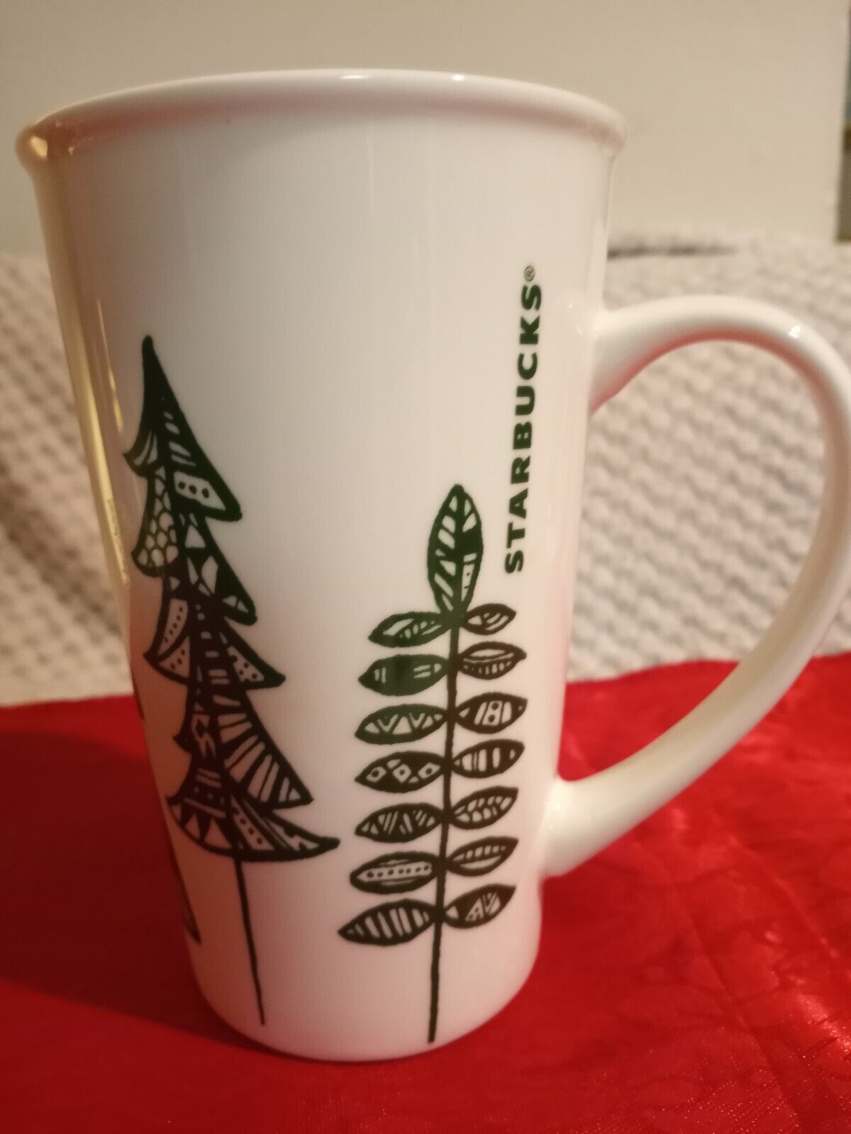 Starbucks Christmas Holiday Green Trees White Mug 2015 Tall Coffee Latte 16 Oz