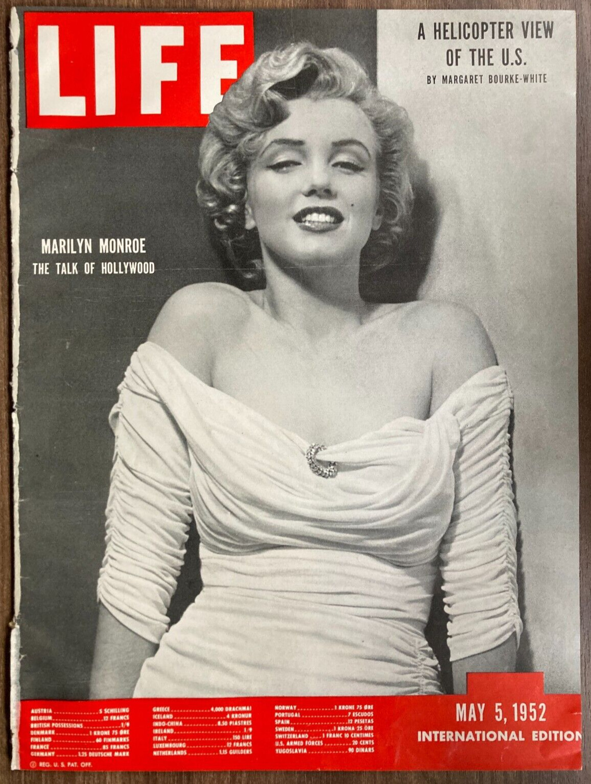 Marilyn Monroe 1952 May 5th Life Magazine NEWSSTAND International Edition