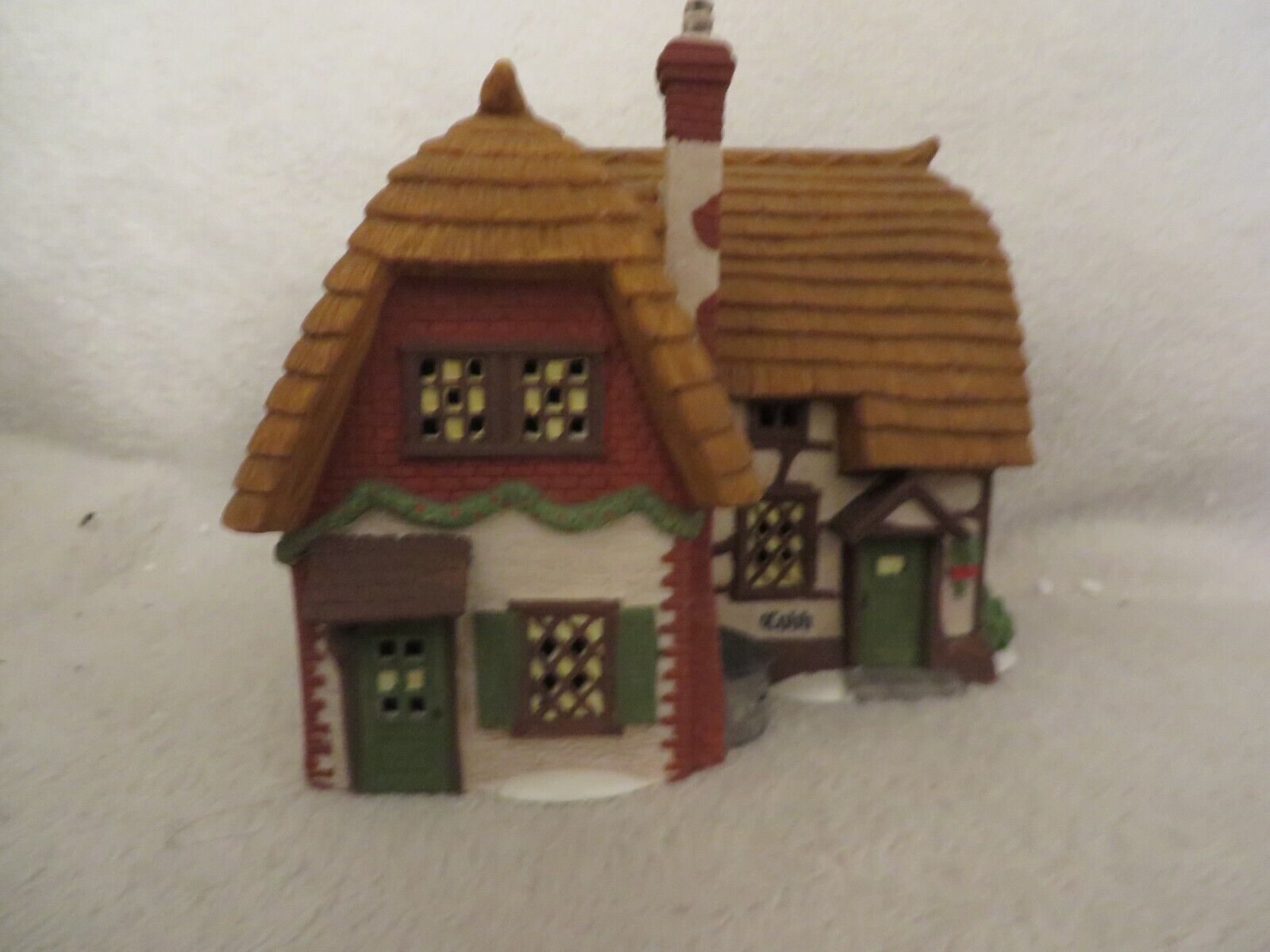 Dept 56 Dickens Village Series Cobb Cottage 5824-6 Retired Christmas House 1994