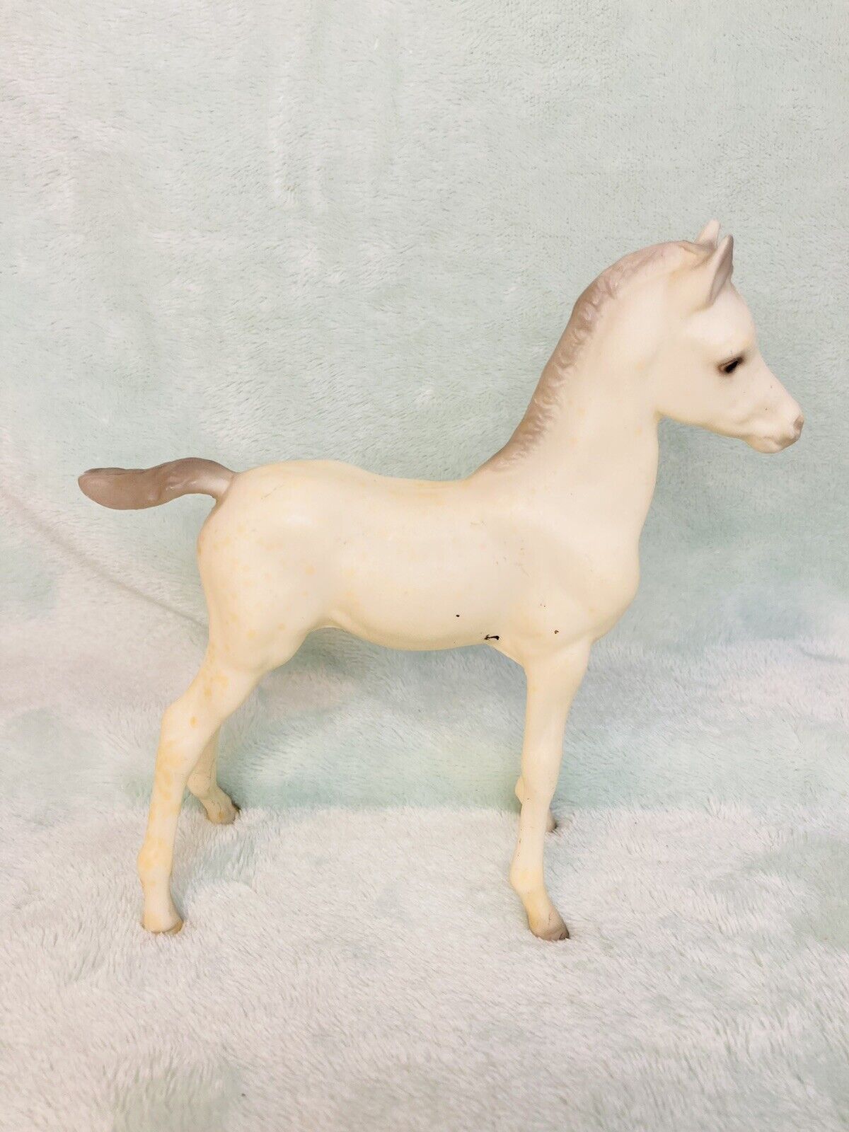 Breyer Traditional - Vintage Proud Arabian Foal - Alabaster White