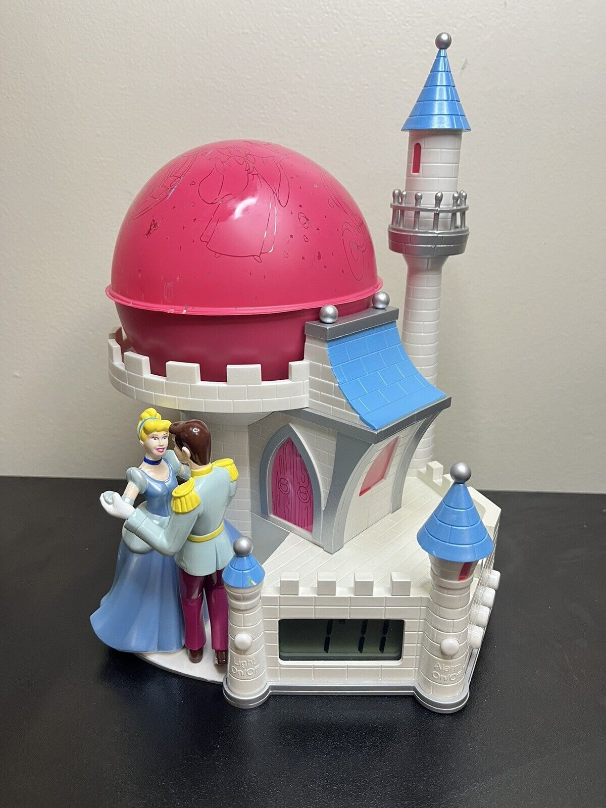 Disney\'s Special Edition Cinderella & Prince Projection Globe & Alarm Clock