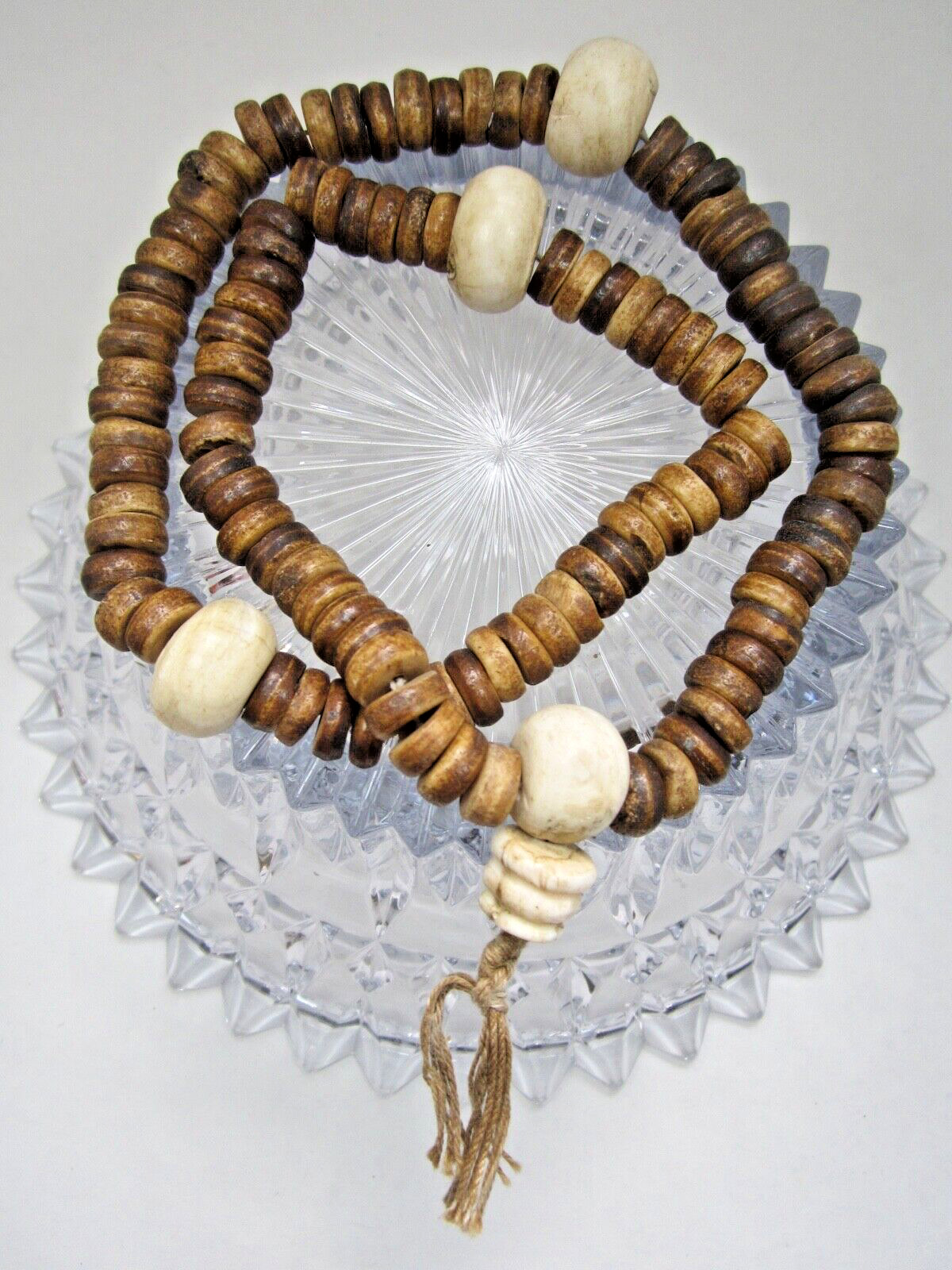 USA Seller Tibetan Buddhist Yak Bone & Conch Shell 108+3  Prayer Beads Mala 20\
