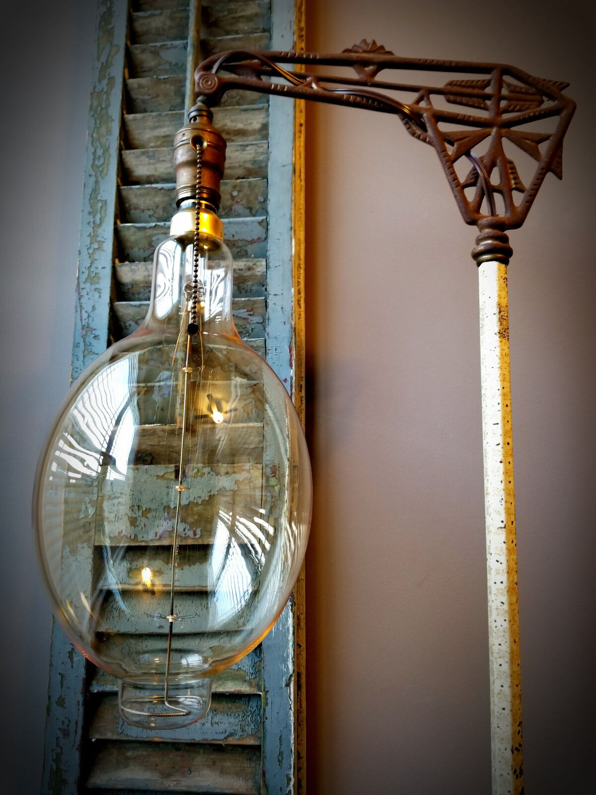 Grand Nostalgic Edison Light Bulb- Oversized BT56 Shape, 60 watt Incan. Filament