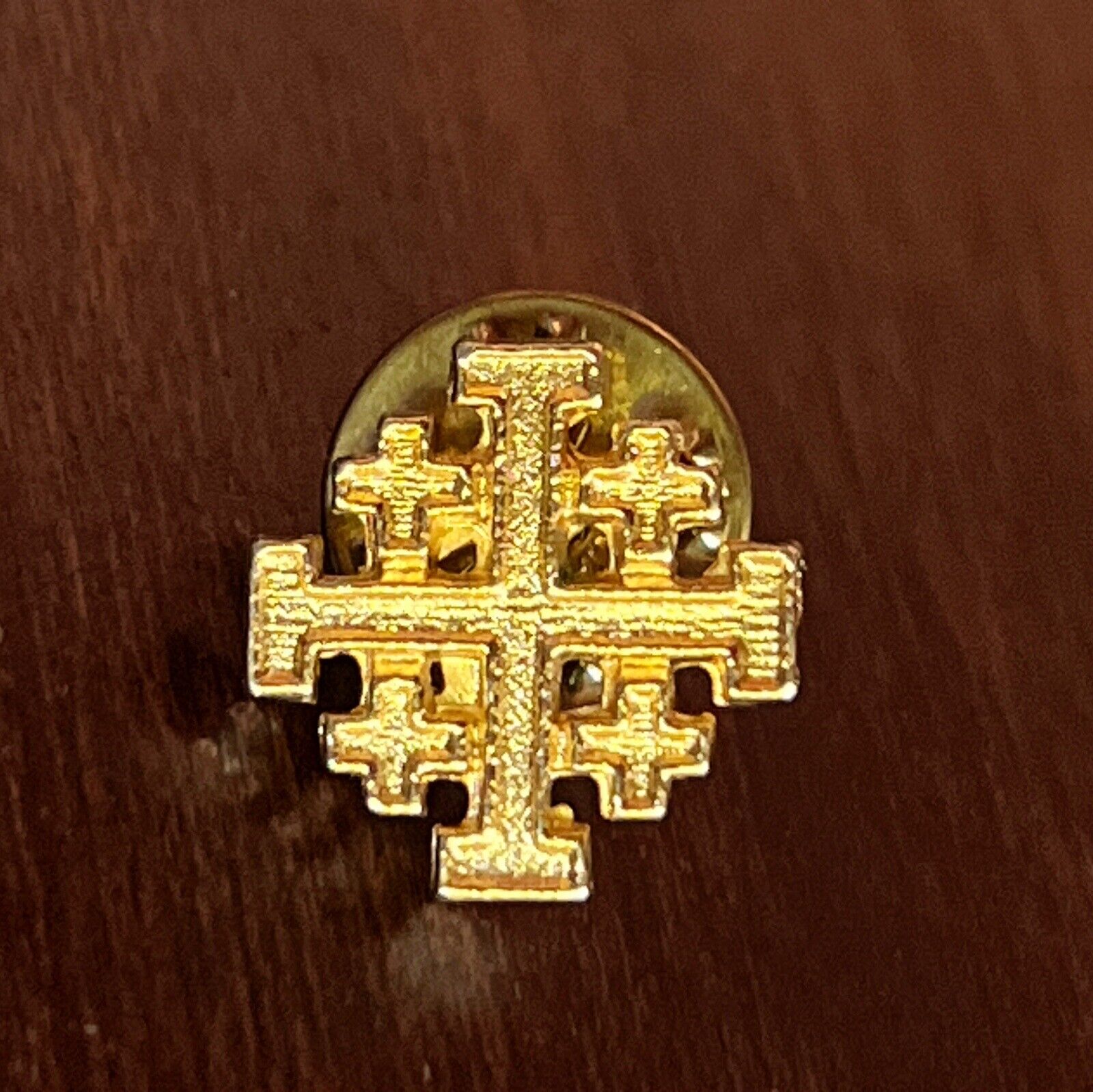 Vintage CRUSADERS Gold Tone Jerusalem Cross Lapel Collar Tack Pin Religious