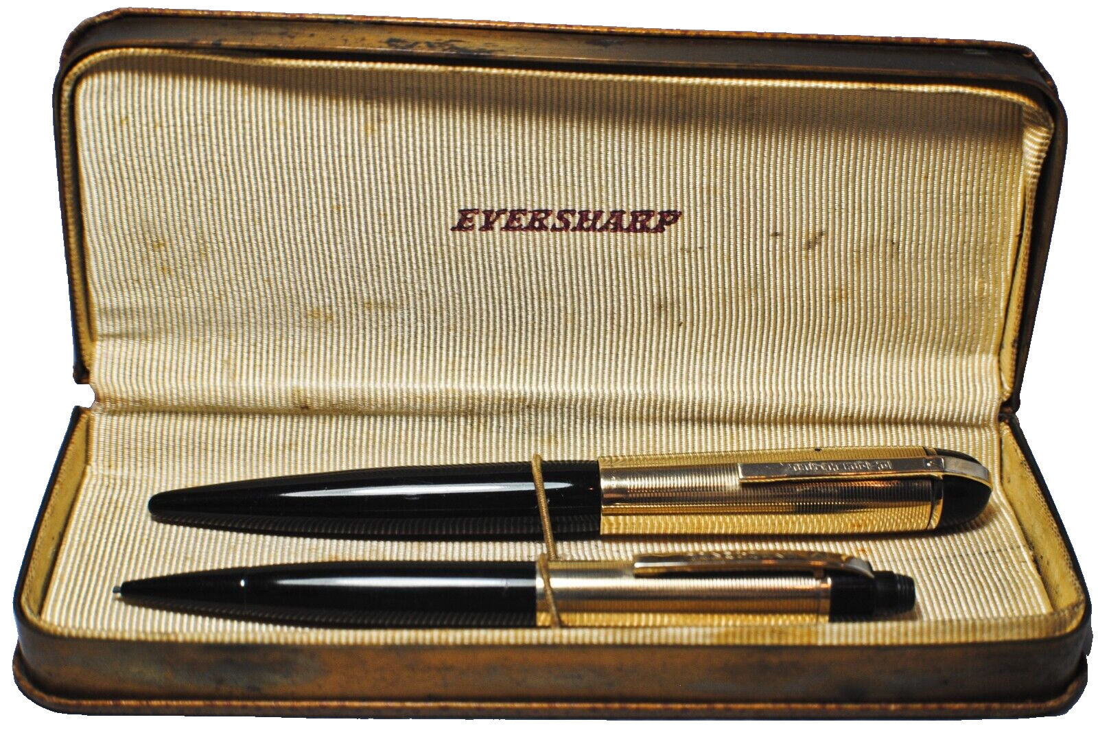 Beautifully Restored 1940's DECO style set of Skyline pen/pencil in sales box
