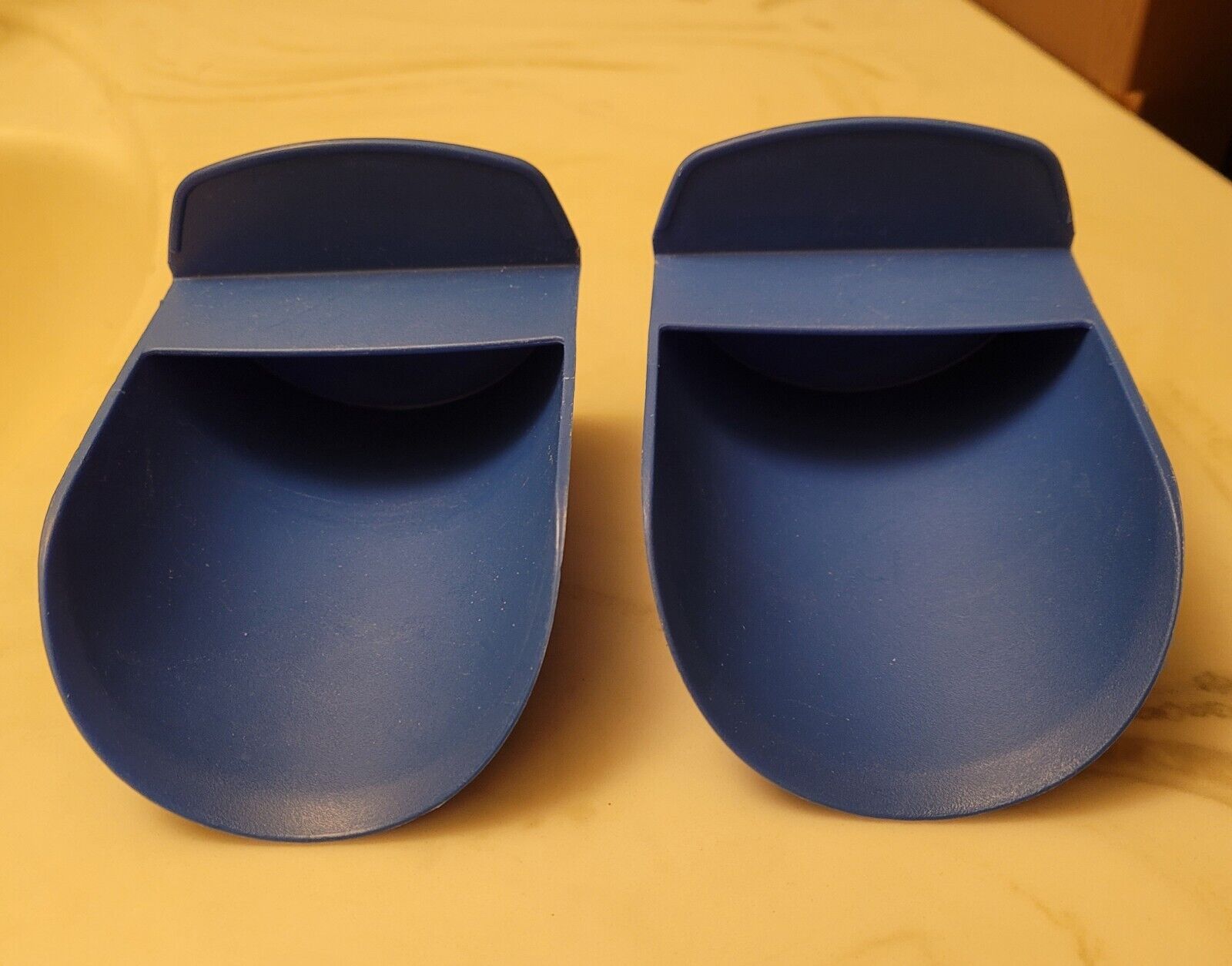 NEW TUPPERWARE ROCKER SCOOPS for Canisters & Modular Mates Kitchen - 2 Blue