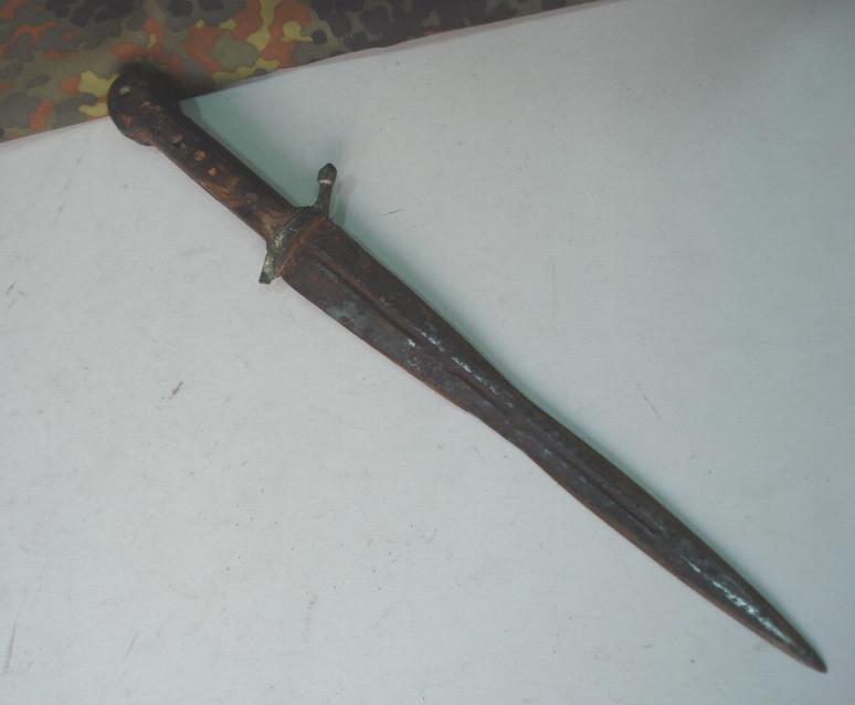 1700s ANTIQUE HUNTING DAGGER w/BRONZE & HORN HANDLE 