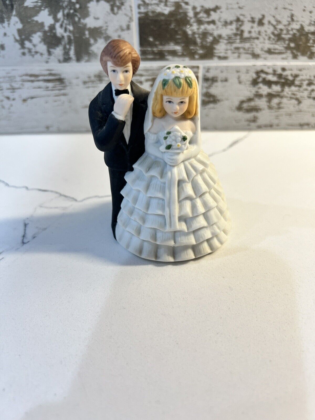Vintage Lefton China Bride & Groom Porcelain Wedding Figurine #05003