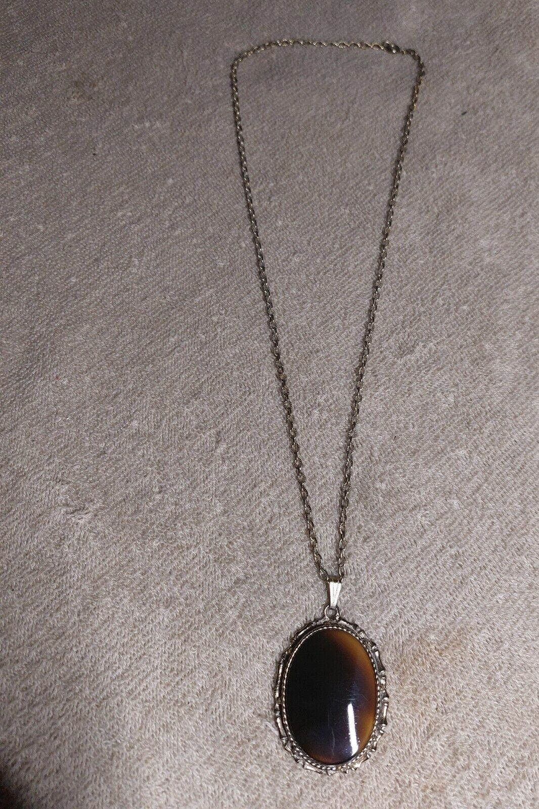 Vintage Costume Jewelry Necklace Polished Brown Agate Stone Pendant 24\