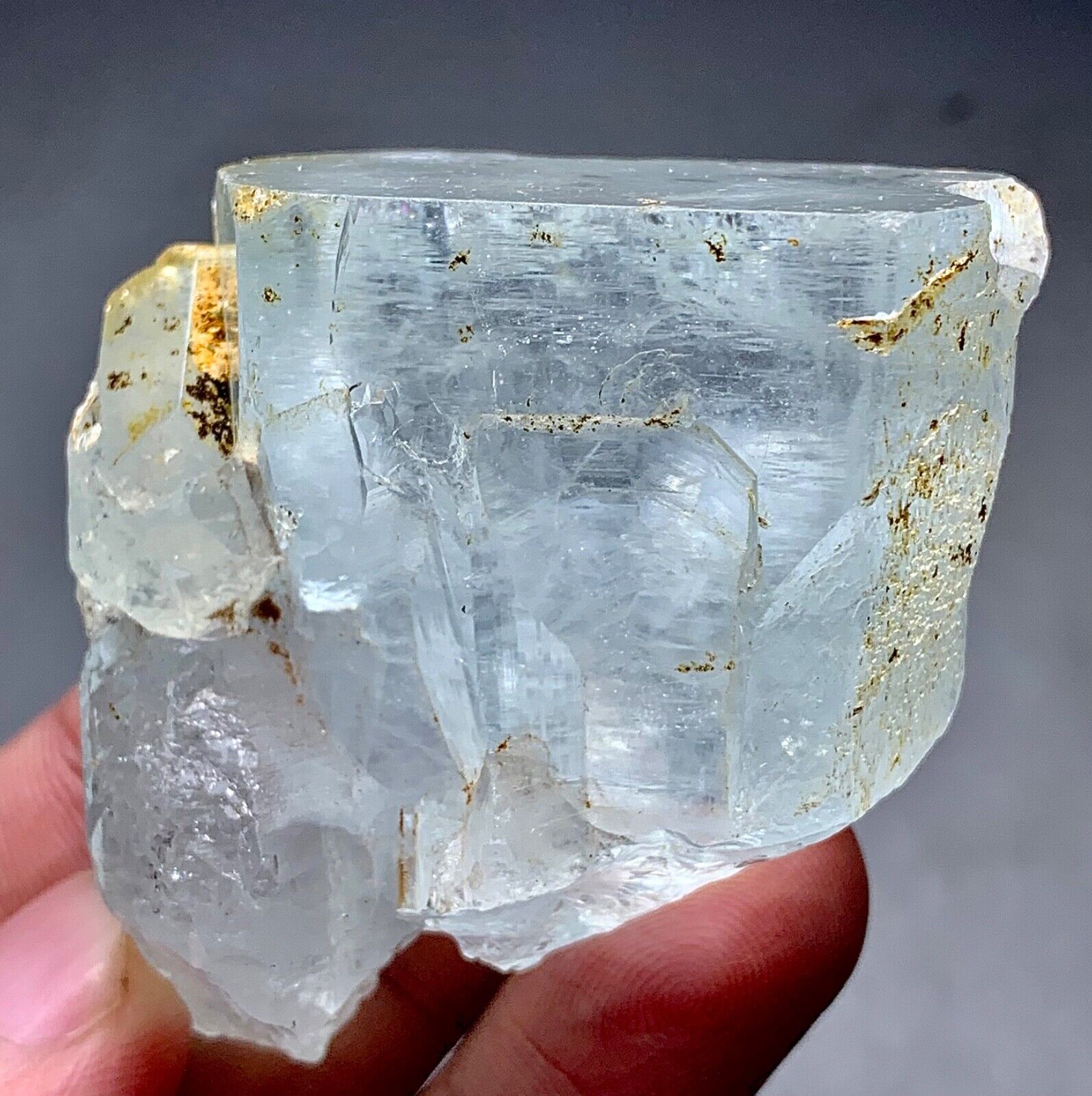 460 Carat Aquamarine Crystal From Skardu Pakistan