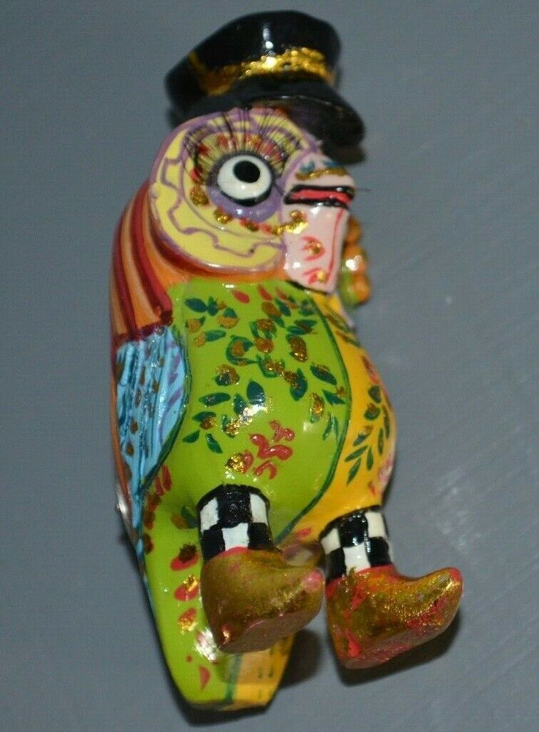 Tom\'s Drag Owl RUPERT Figure