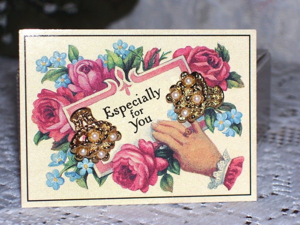 Pearl Ear Rings on Victorian Roses Card1992 Avon  MIB