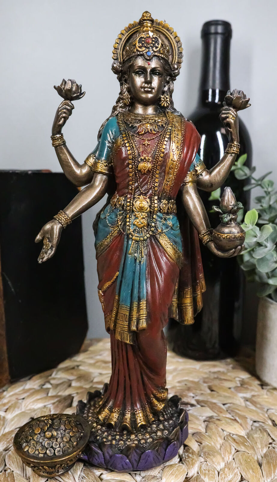 Goddess Lakshmi Statue Hindu Deity of Prosperity Wealth Wisdom Fortune Figurine