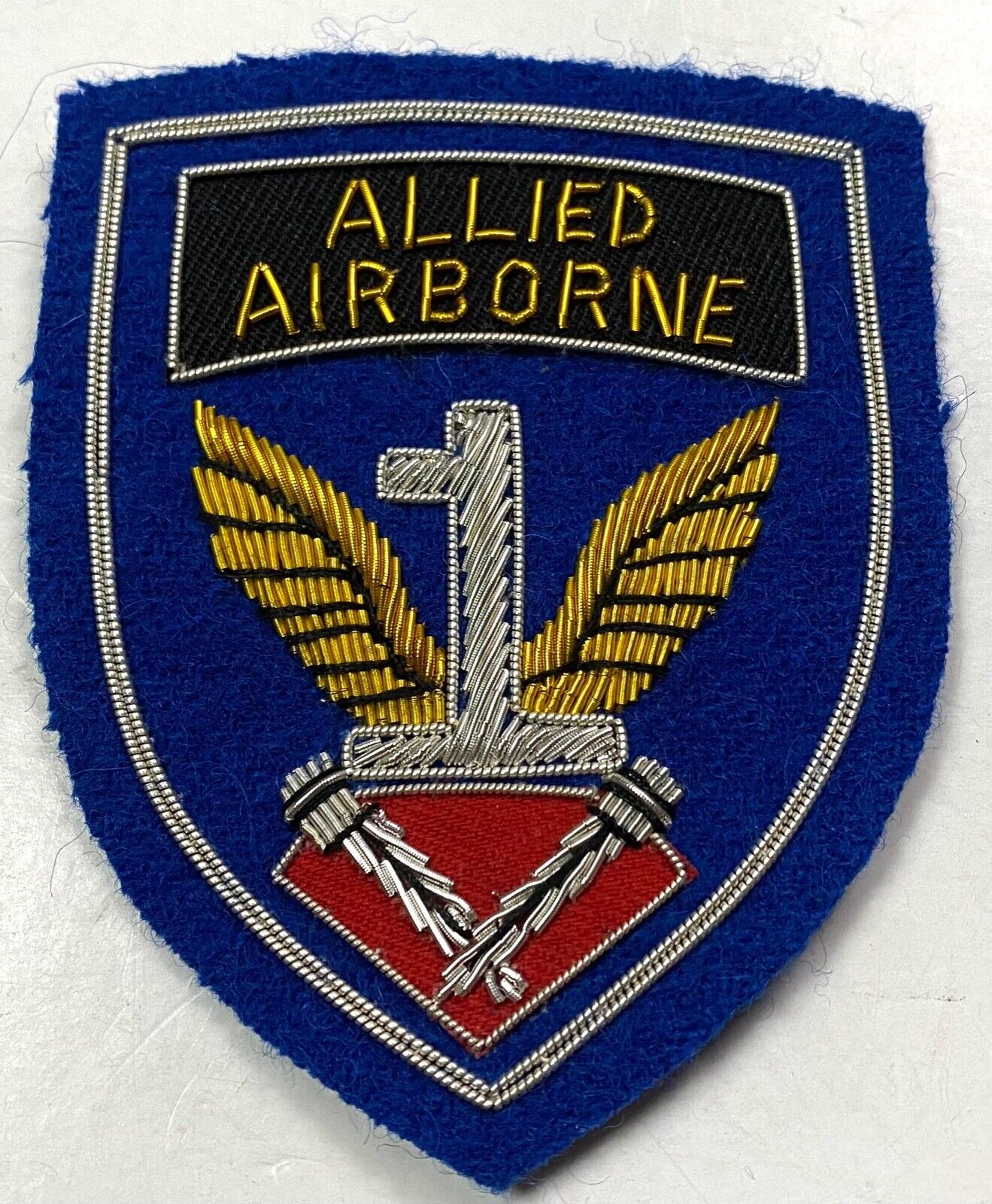 WWII 1ST ALLIED AIRBORNE PARATROOPER CLASS A SLEEVE INSIGNIA PATCH-BULLION THREA