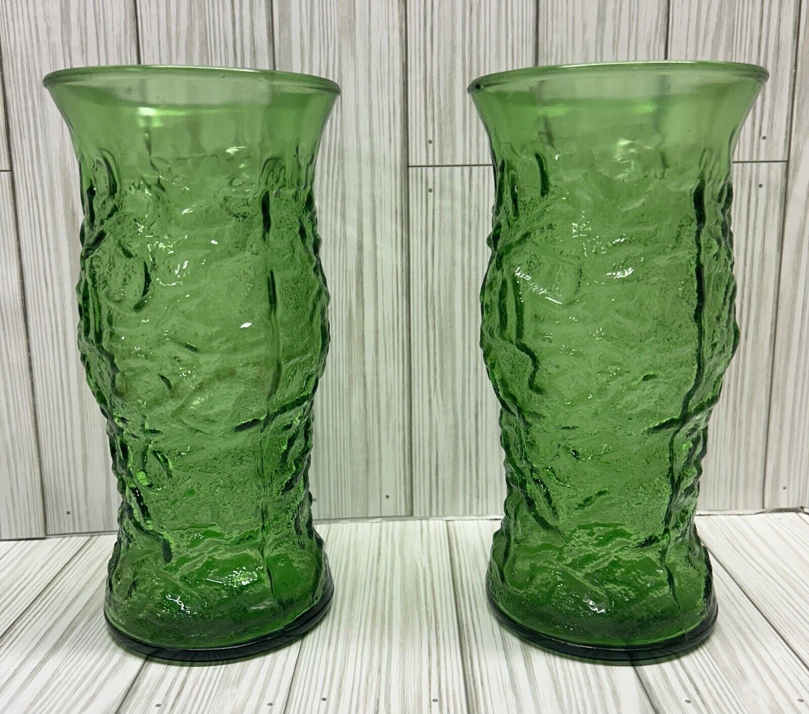 E.O. Brody Co. Cleveland Ohio Emerald Green Crinkle Glass Vintage Vase 9.5\