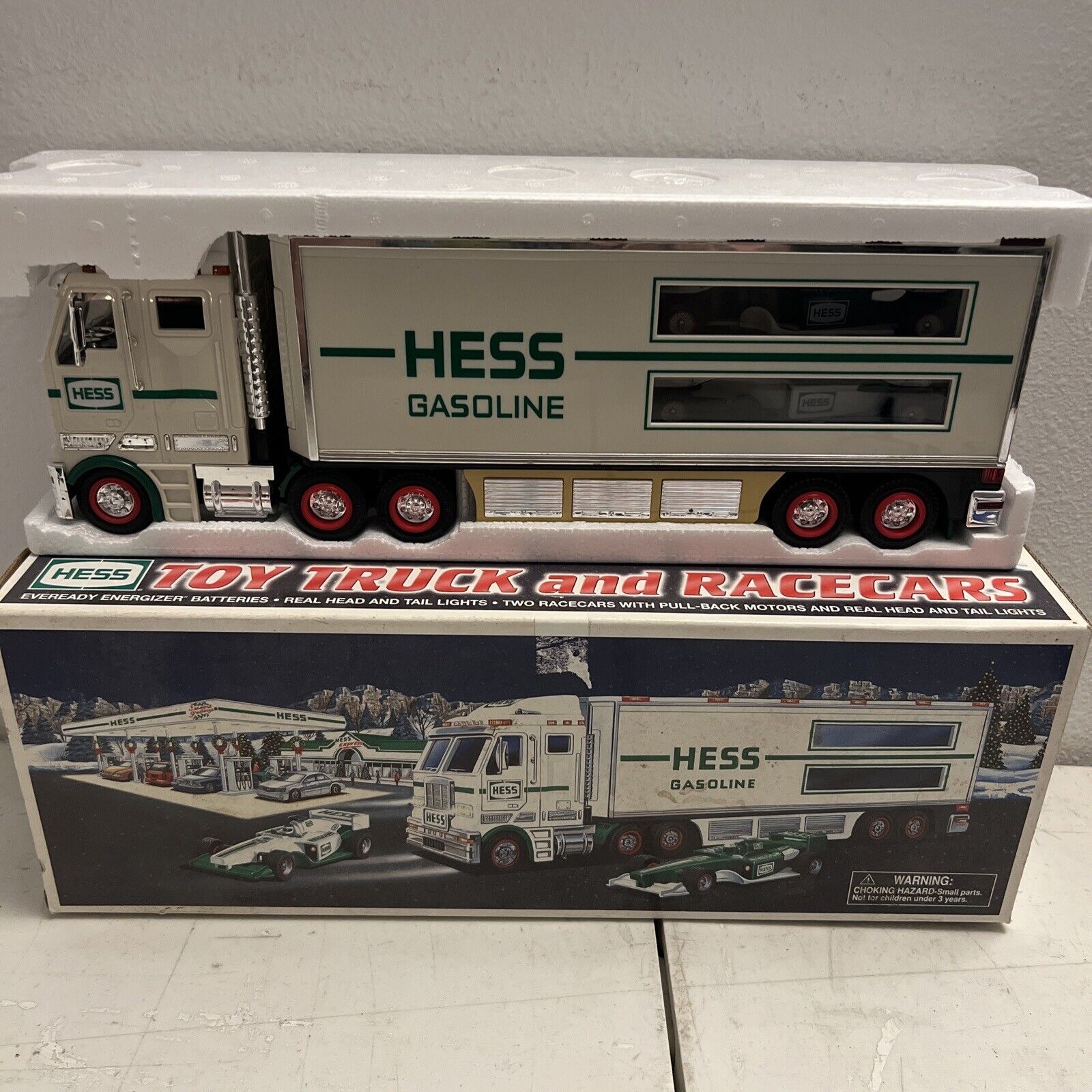Hess Gasoline 2003 Hess Truck With Racecars 14\