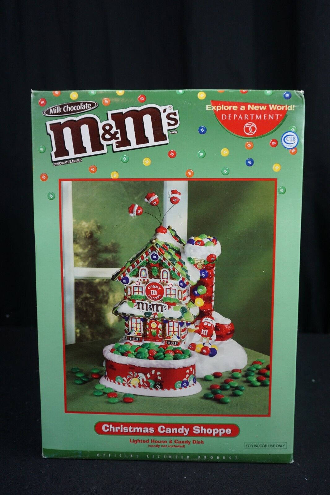 DEPARTMENT 56  59334 M & M'S CHRISTMAS BAKERY LIGHTED HOUSE & CANDY DISH 2004