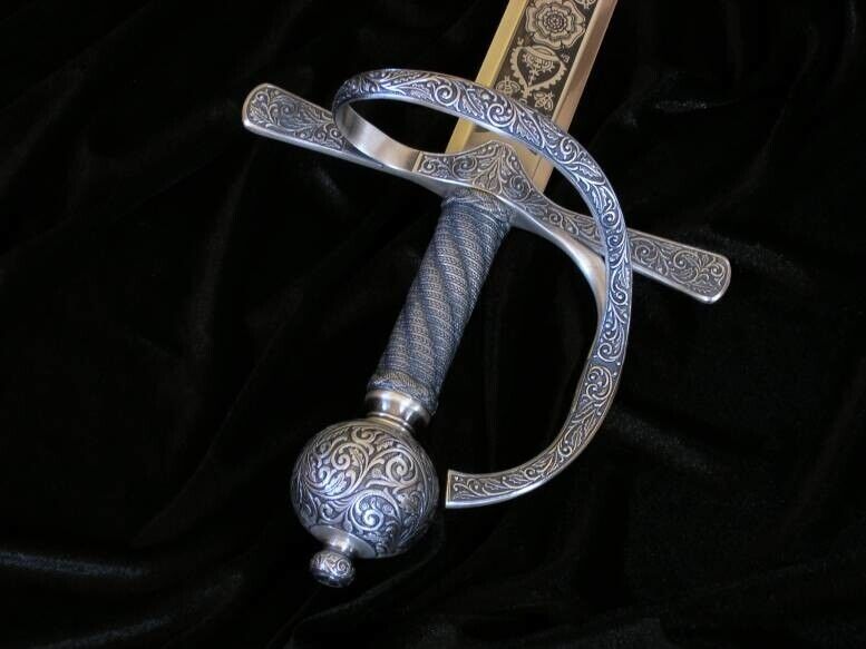 RICHLY DECORATED FRANCIS DRAKE SWORD FROM THE SIXTEENTH CENTURY. (5100)