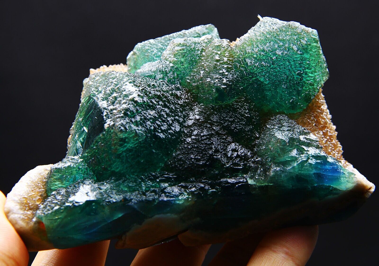 710g natural stepped spherical core green fluorite specimen decoration/China