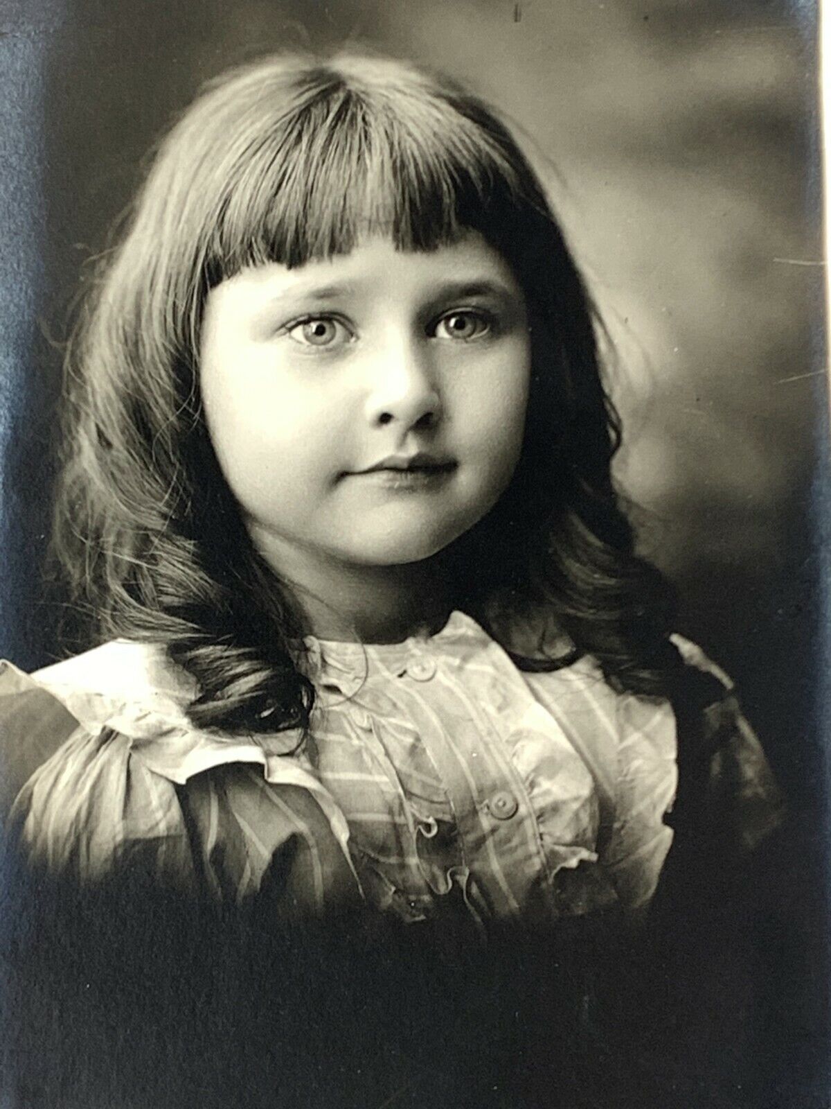 E2 Photograph Clear Image Portrait Girl 1910-20's Artistic