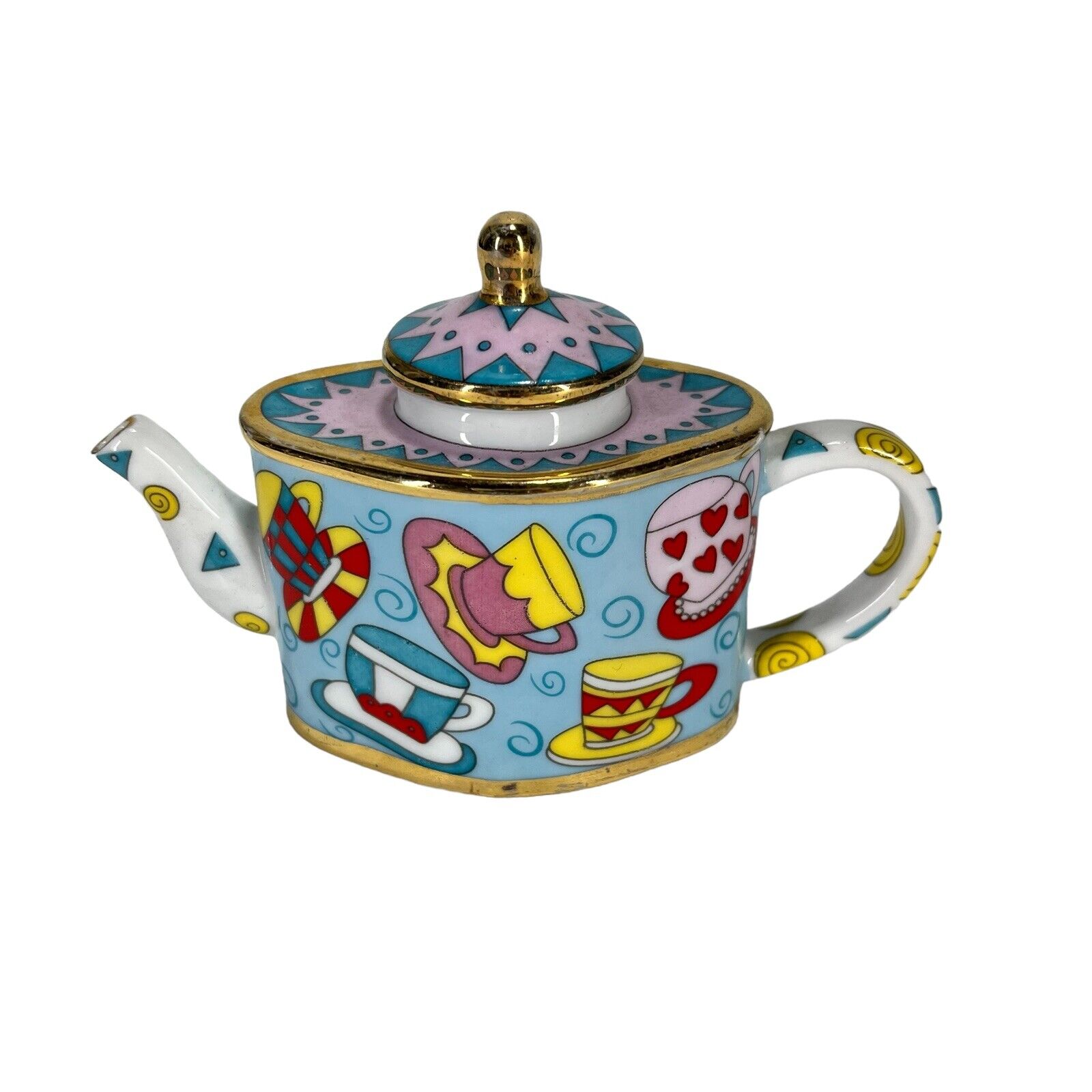 Vivian Chan Vintage 2001 Miniature Porcelain Teapot Teacups & Saucers Design