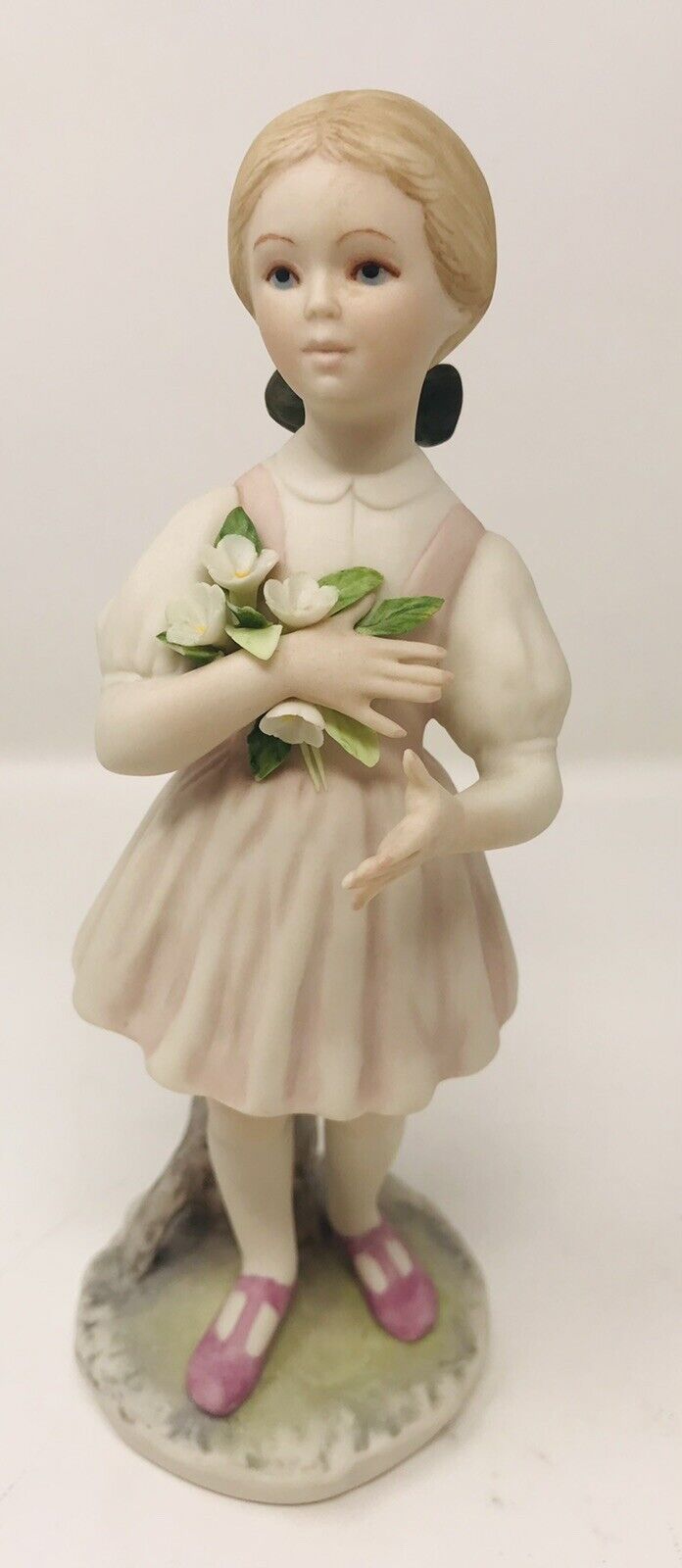 Cybis Porcelain Figurine Heidi Girl with Cala Lily Flowers 8\