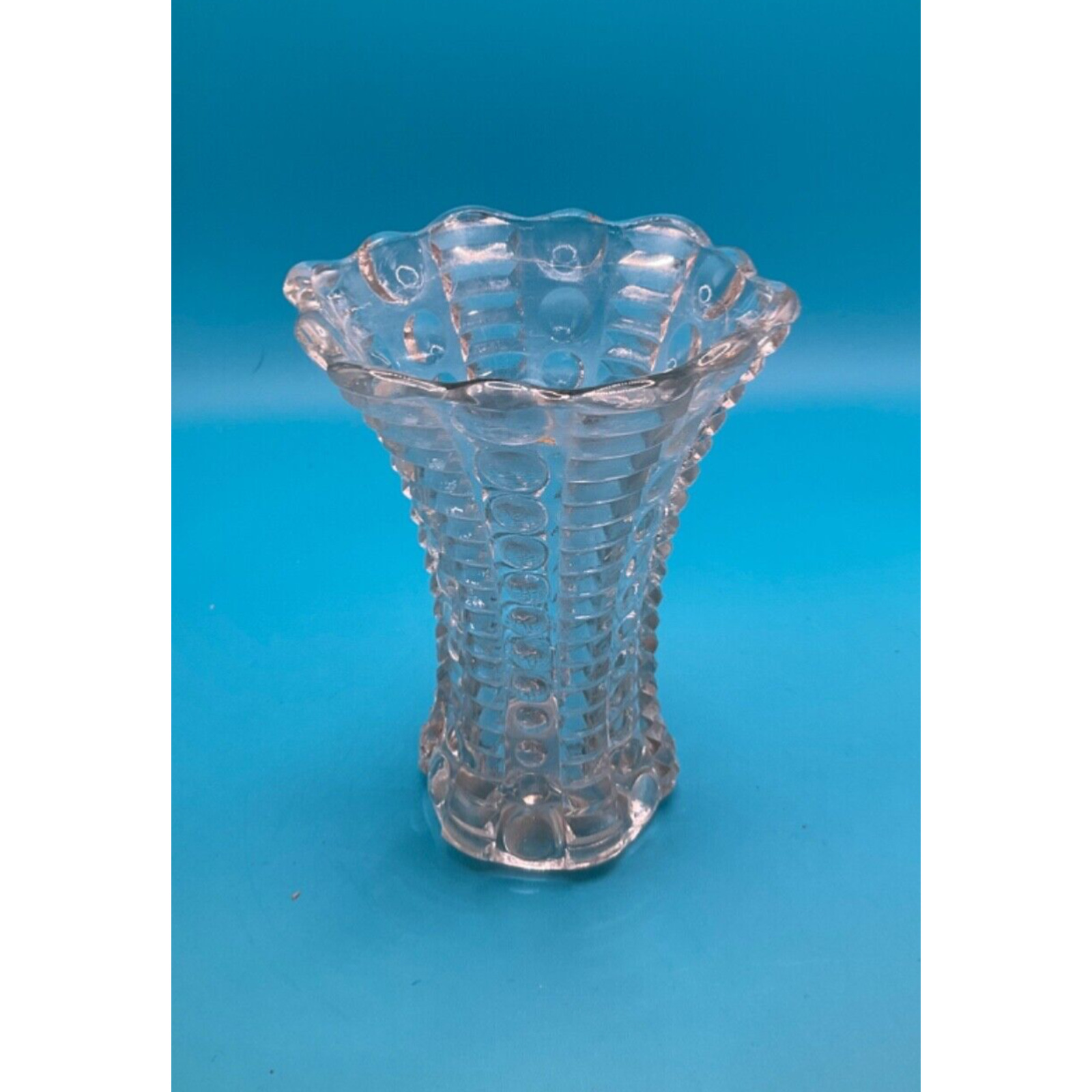 Vintage Anchor Hocking Glass Flower Vase, 5\