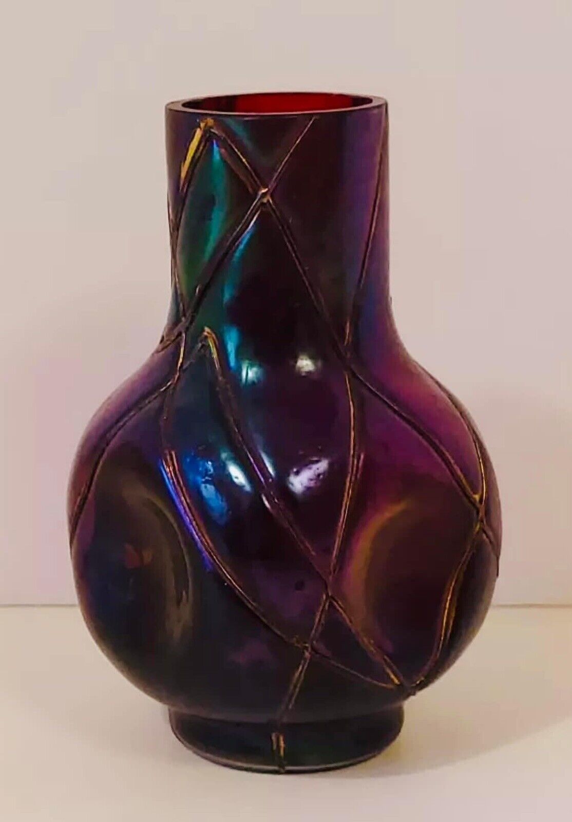 Antique Victorian Era c. 1900 Purple Veined KRALIK Veined Vase
