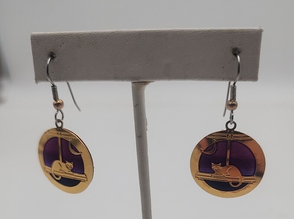 Vintage Kyle gold tone w/ purple fabric CAT dangle round pierced earrings