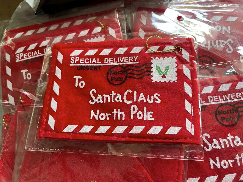 Christmas Gift Card Holder  Santa Claus North Pole - 10 Pack