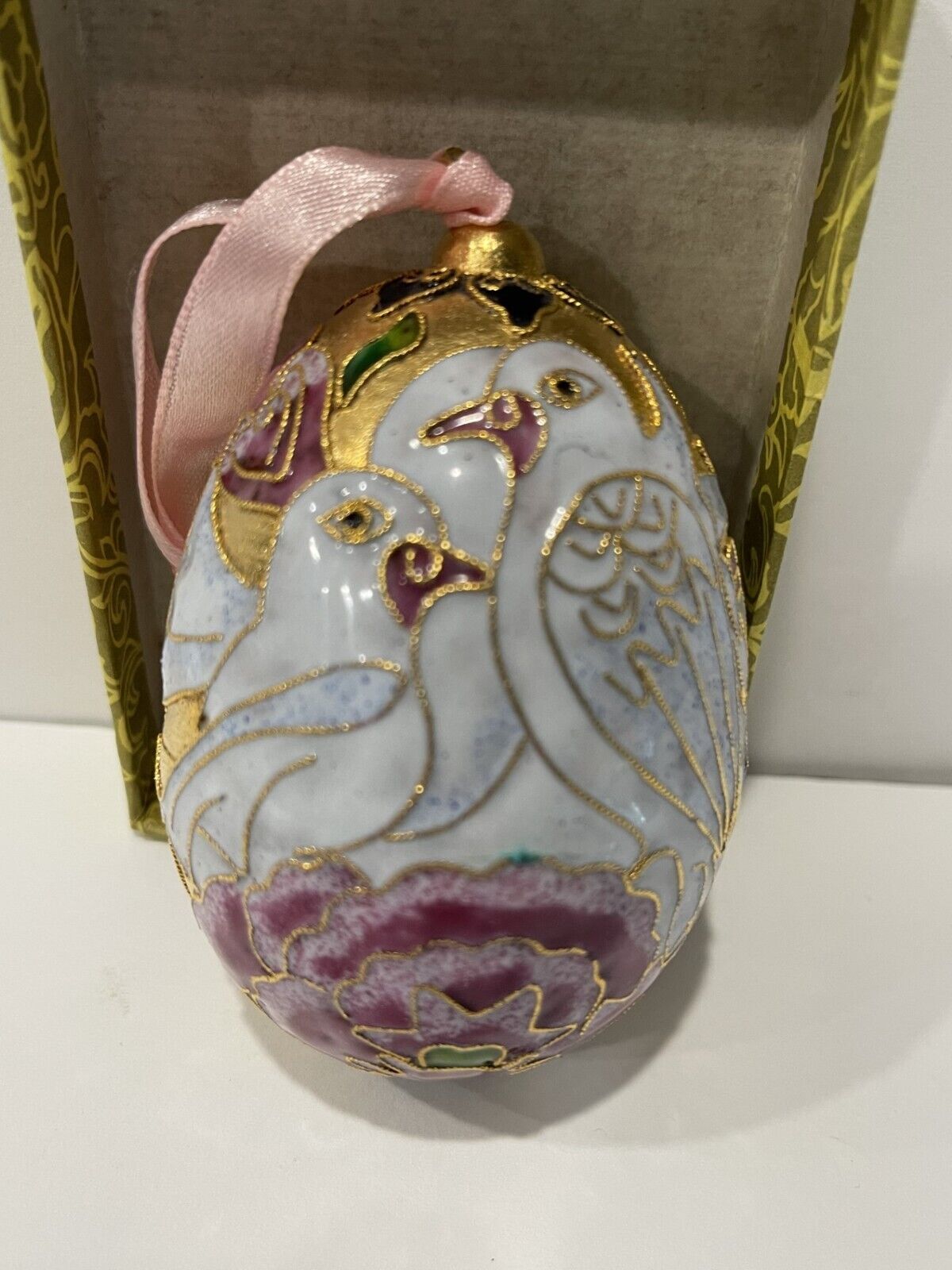 Vintage Cloisonné Ornament Egg Shape 3” Tall Gold Mauve White Lovebirds NIB