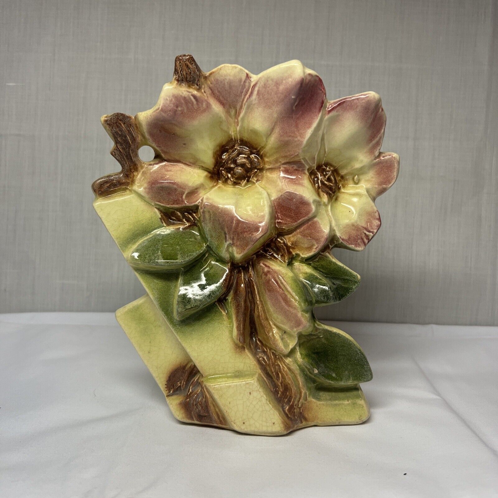 Vintage Mid Century McCoy Art Pottery Magnolia Flower Vase 1950\'s Ohio Stunning