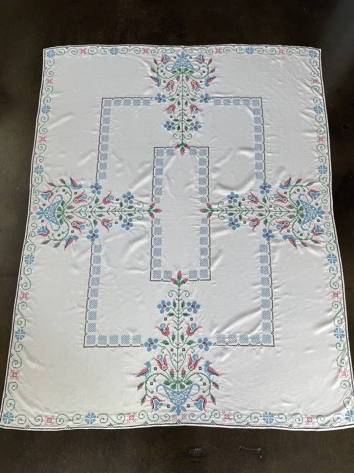 Vintage Hand Cross Stitched Floral Rectangle Tablecloth 82” x 65”