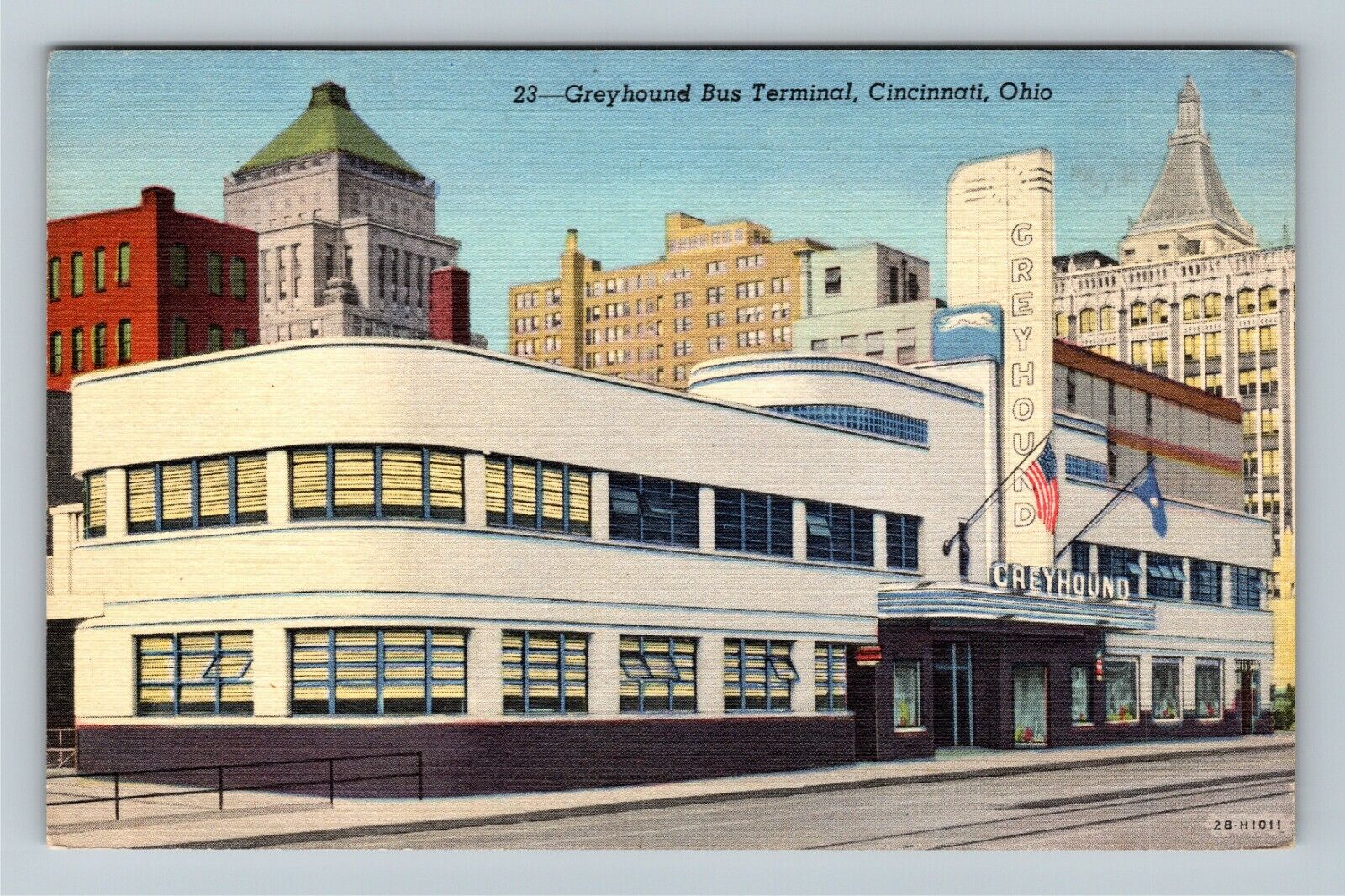 Cincinnati, OH-Ohio, Greyhound Bus Terminal Vintage Souvenir Postcard