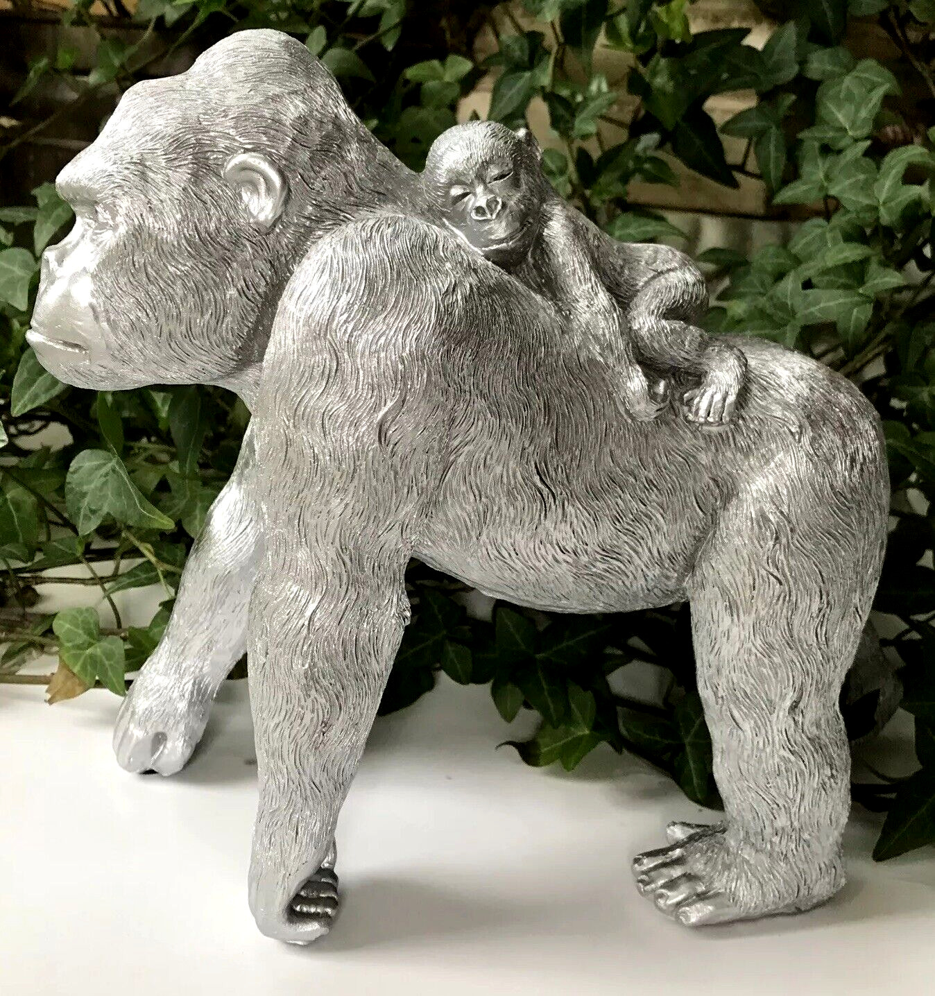 Silverback Gorilla & Baby Ape 8\