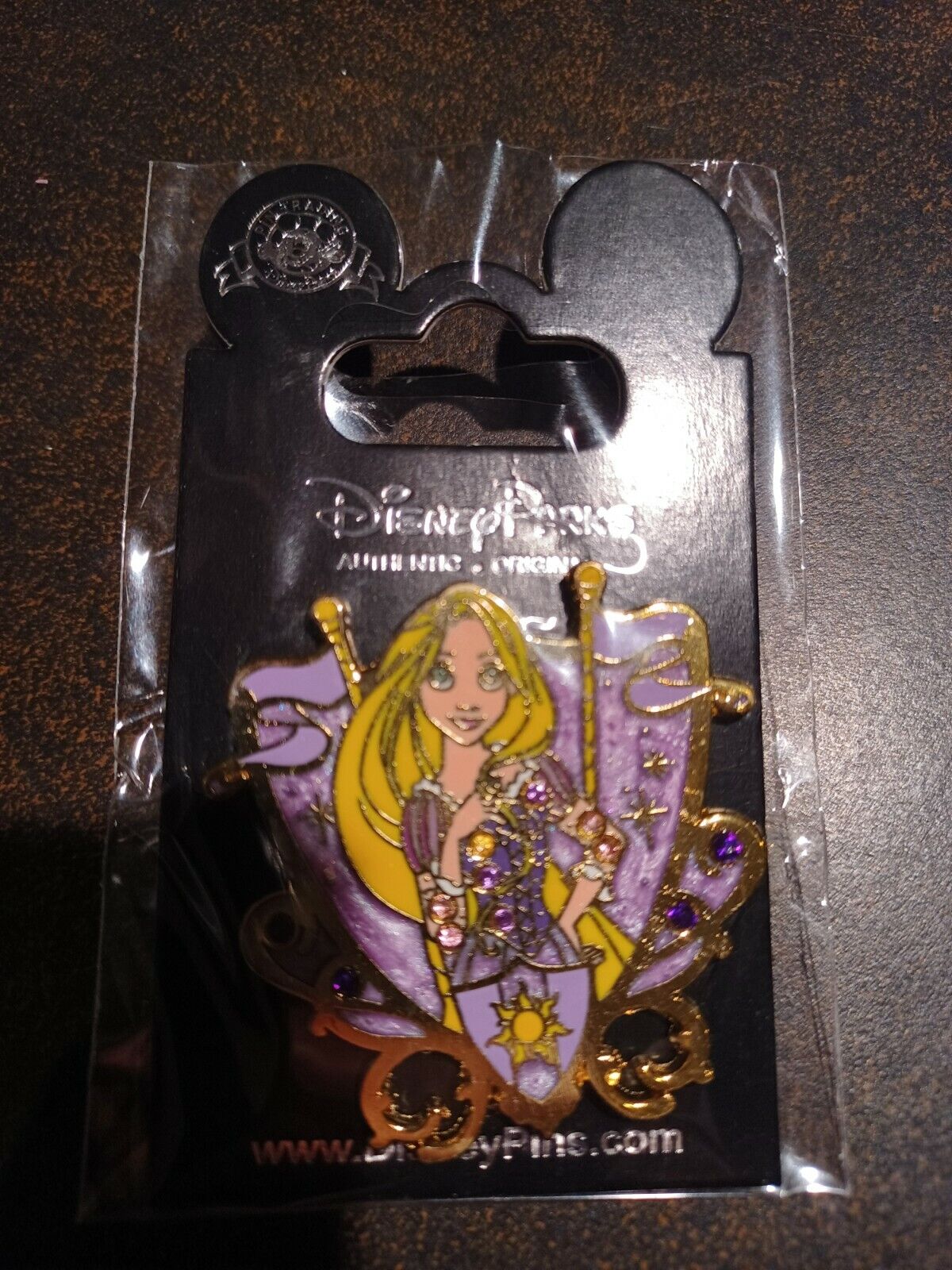 2016 Disney SHDR Princess Jeweled Crest Rapunzel Pin 