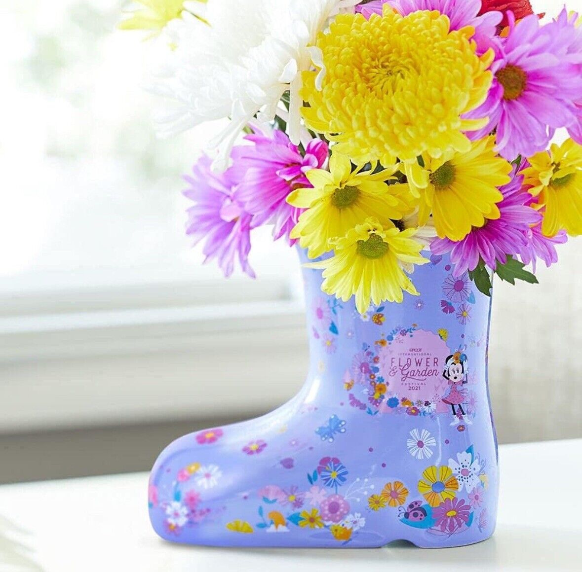 NWT Disney 2021 Epcot Flower & Garden Festival Minnie Rain Boot Pot Planter Vase