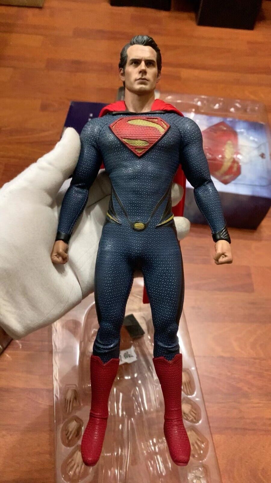 Hot Toys MMS 200 Man of Steel Superman Henry Cavill 12 inch Action Figure