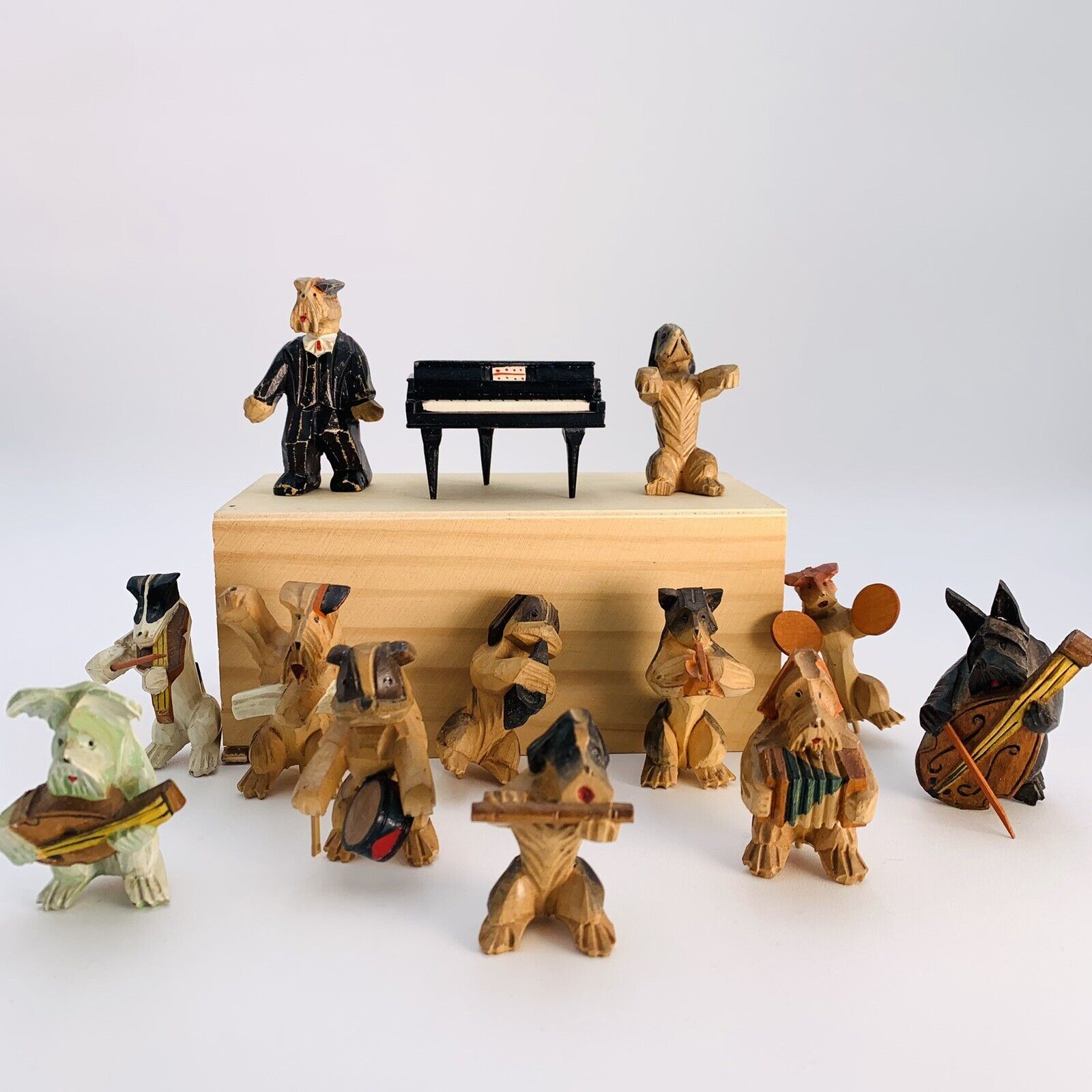 13 pc Vintage Wooden Carved Dogs Musical Dog Band Figurines Japanese ANRI