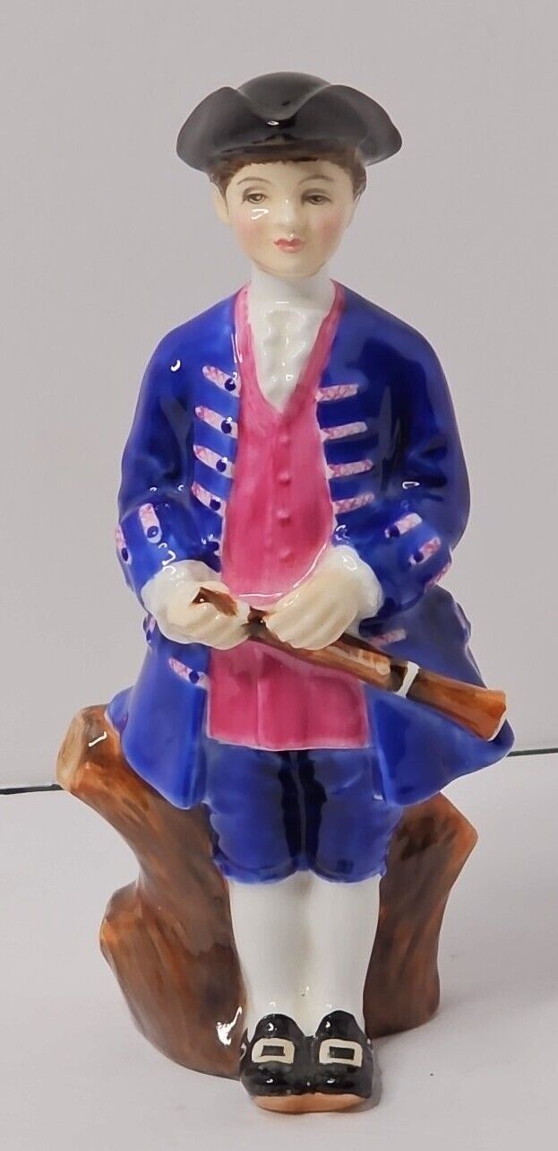 Vintage 1966 Royal Doulton Boy From Williamsburg Figurine Collectible 20L
