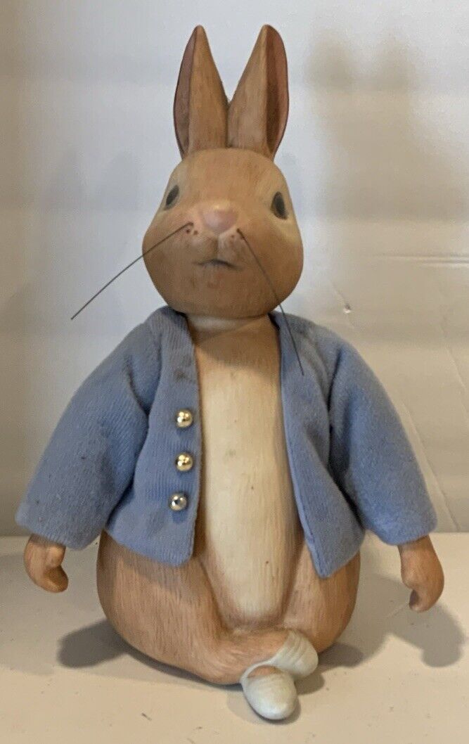 Peter Rabbit Figurine ,Ashton Drake Galleries, Beatrix Potter Porcelain