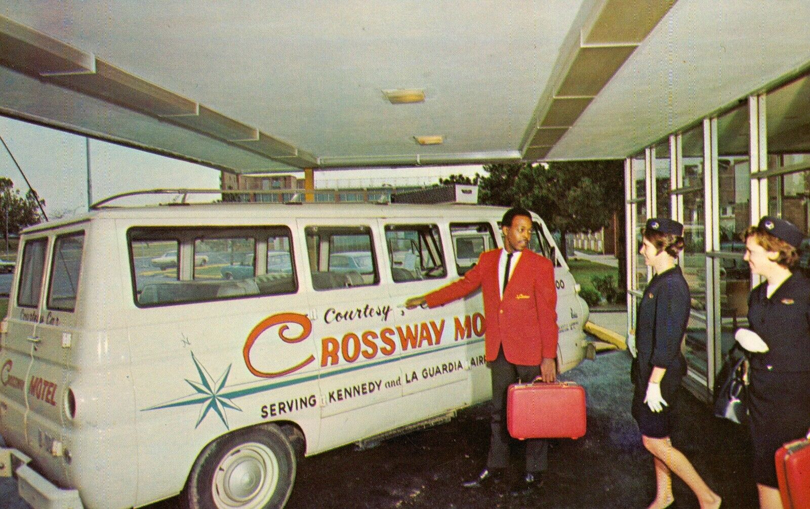 Crossways Airport Inn serving Kennedy/La Guardia Free Transport 1968 Postcard