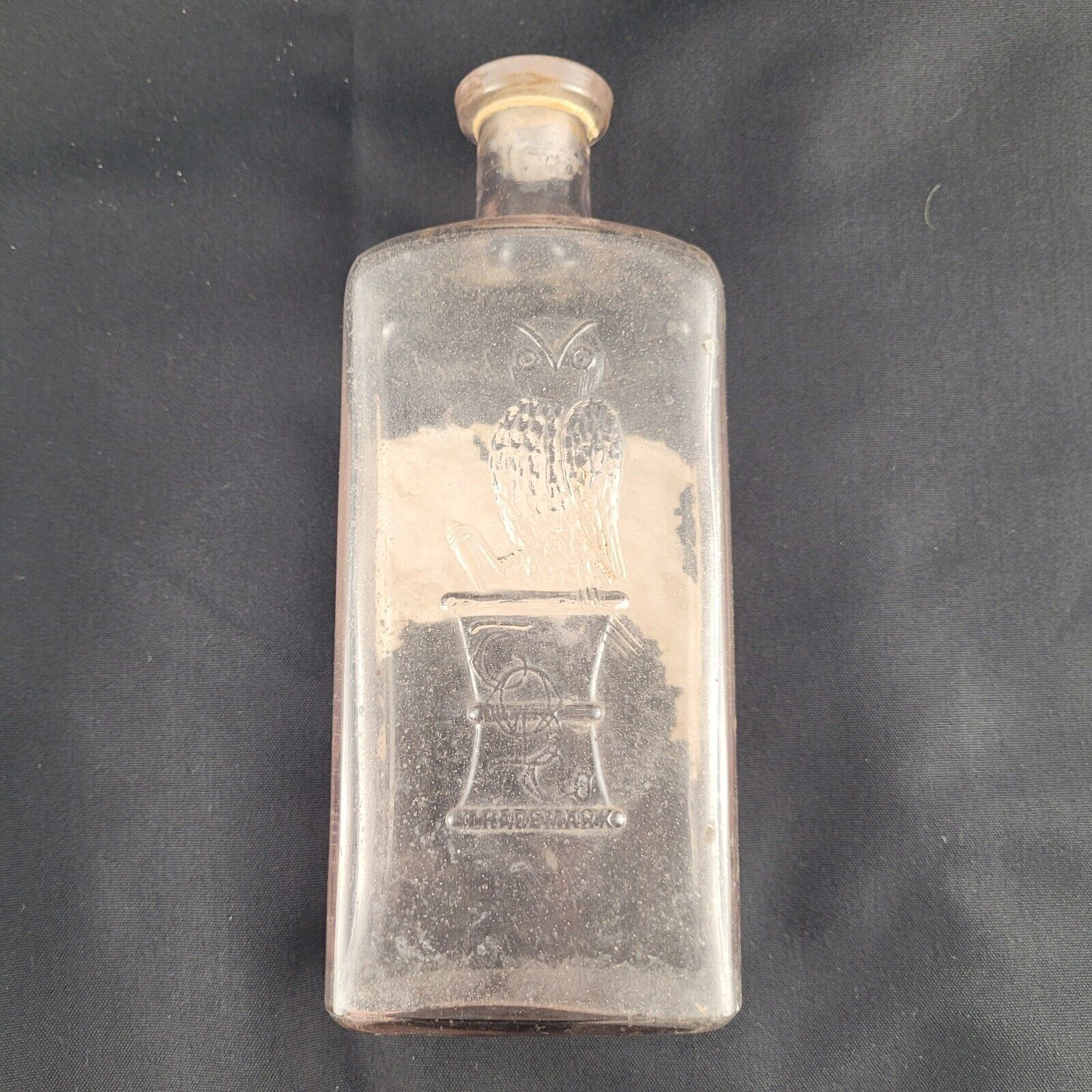 RARE ~ Large Sized OWL DRUG CO. WESTERN MEDICINE BOTTLE With The Grandpappy Owl